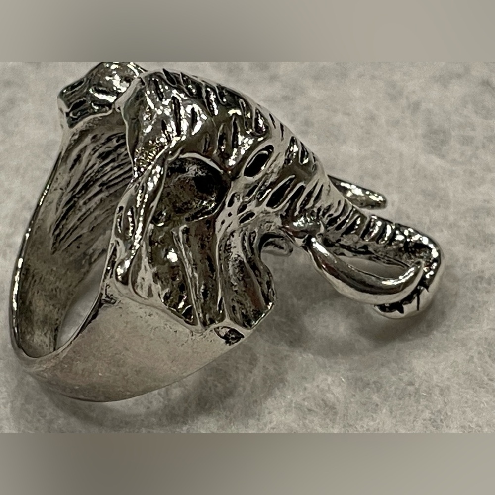 Silver Elephant Men’s Ring Size - 9 / Nickel